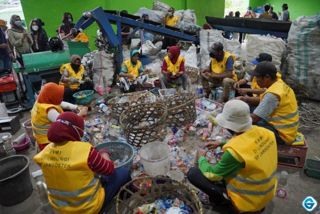 Inovator EPPIC Tinjau Destinasi Super Prioritas untuk Temukan Solusi Sampah Plastik